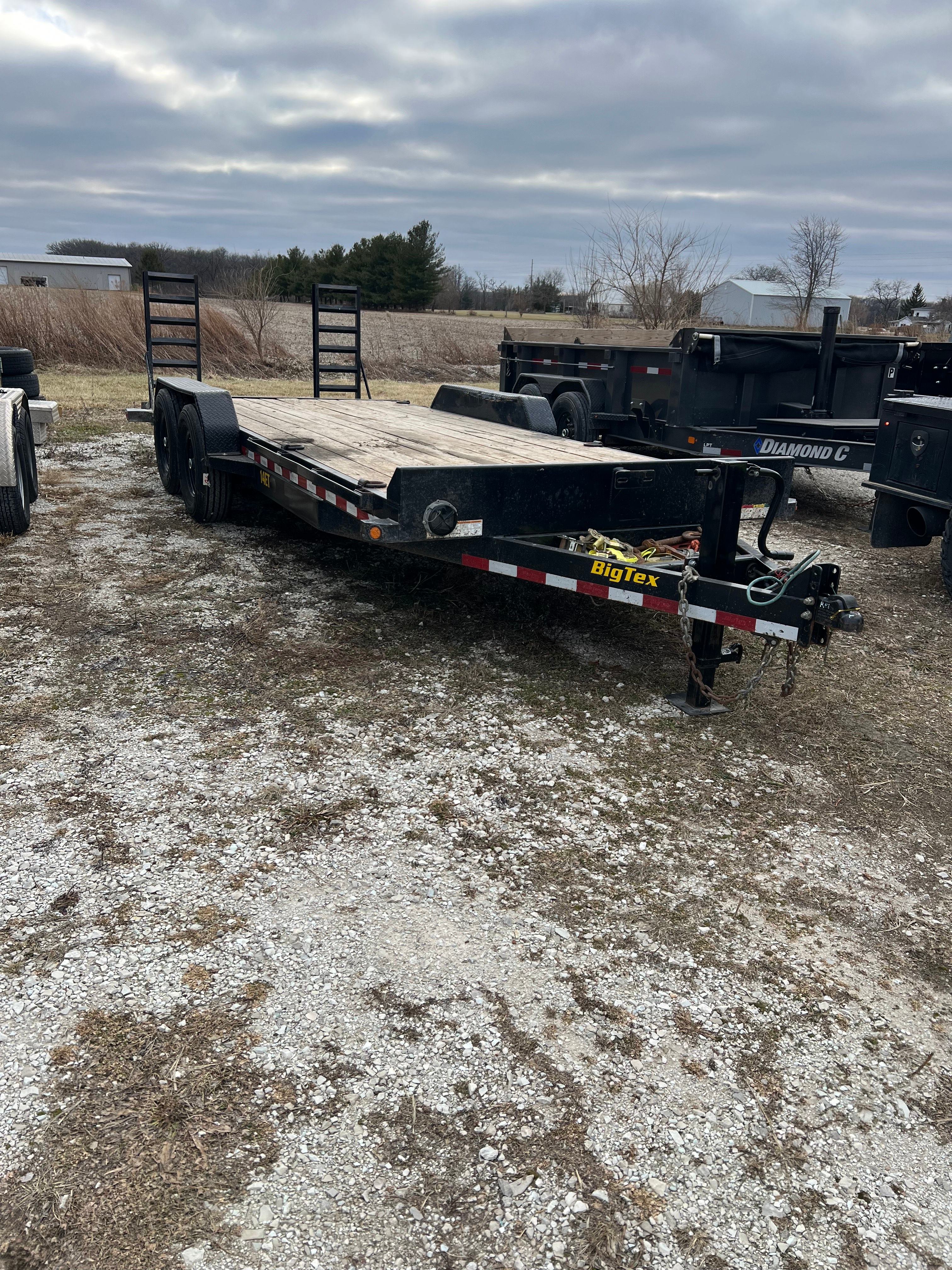 Equipment hauler trailer rental in LaSalle County IL - 14ft Big Tex flatbed for construction equipment